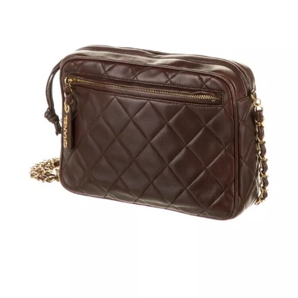 ❗️SOLD❗️Chanel Vintage Quilted Camera Bag - Picture 2 of 6